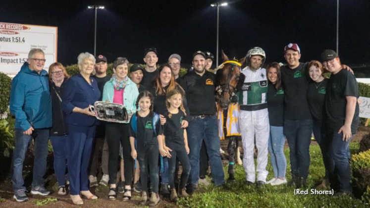 2021 Governor's Plate champion Time To Dance in the winner's circle