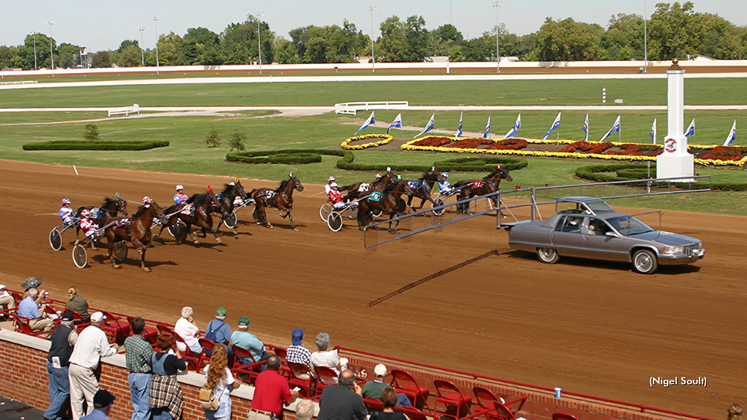 Racing action at The Red Mile